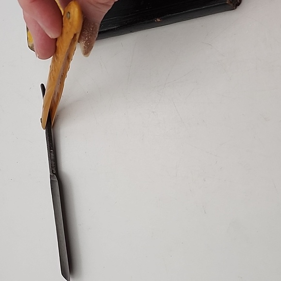 Vintage Clark Bros. Cutlery Co. Straight Razor w/ Case - Picture 12 of 16